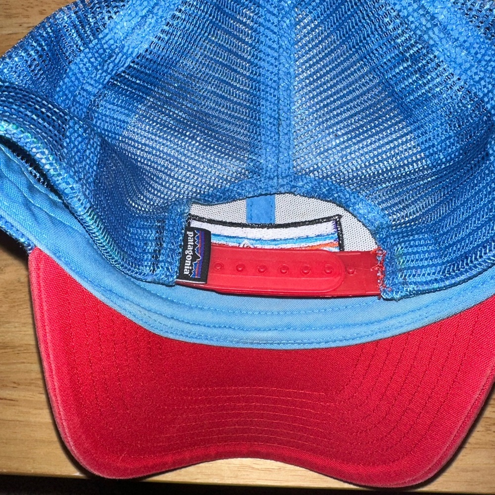 Patagonia hat - Picture 3 of 4